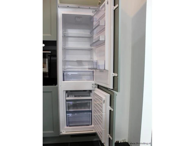 Nobilia eilandkeuken met apparatenwand - afbeelding 14 van  30