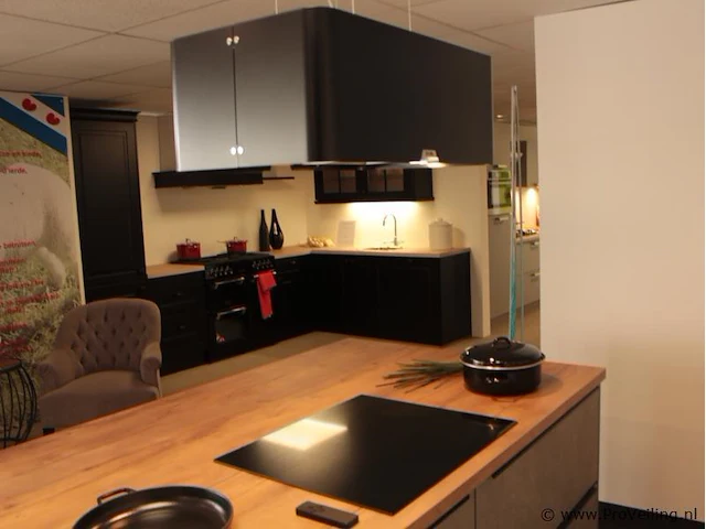 Nobilia eilandkeuken met spoelwand - afbeelding 48 van  52