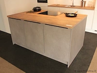 Nobilia eilandkeuken met spoelwand - afbeelding 49 van  52