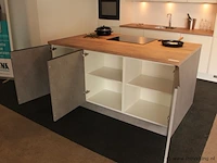 Nobilia eilandkeuken met spoelwand - afbeelding 50 van  52