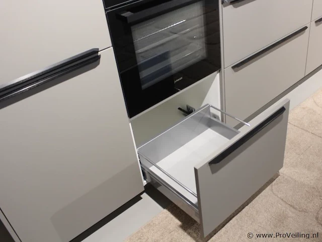 Nobilia hoekkeuken easytouch - afbeelding 2 van  46