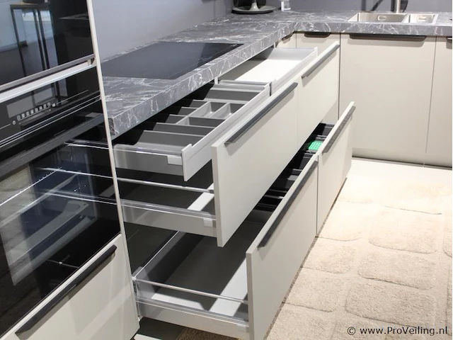 Nobilia hoekkeuken easytouch - afbeelding 16 van  46