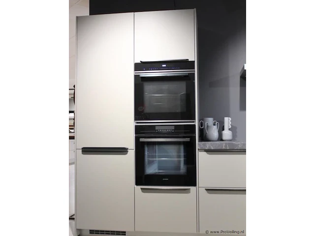 Nobilia hoekkeuken easytouch - afbeelding 23 van  46
