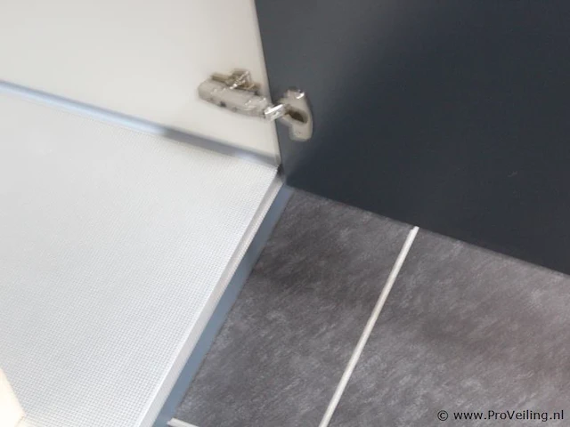 Nobilia hoekkeuken met apparatenwand - afbeelding 4 van  29