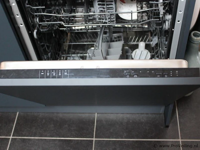 Nobilia hoekkeuken met apparatenwand - afbeelding 7 van  29