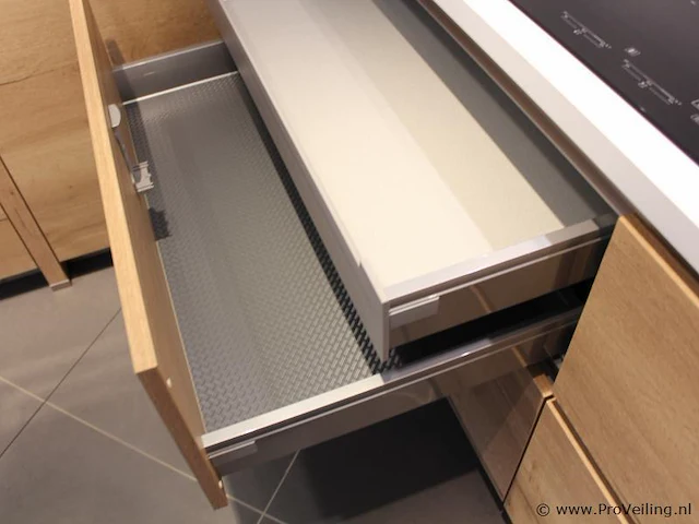 Nobilia keuken met apparatenwand structura - afbeelding 9 van  35