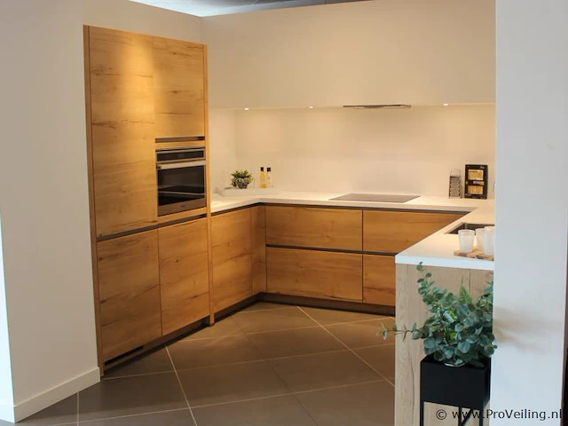 Nobilia keuken met apparatenwand structura - afbeelding 12 van  35