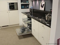 Nobilia rechte keuken met apparatenwand - afbeelding 6 van  32