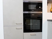 Nobilia rechte keuken met apparatenwand - afbeelding 18 van  37