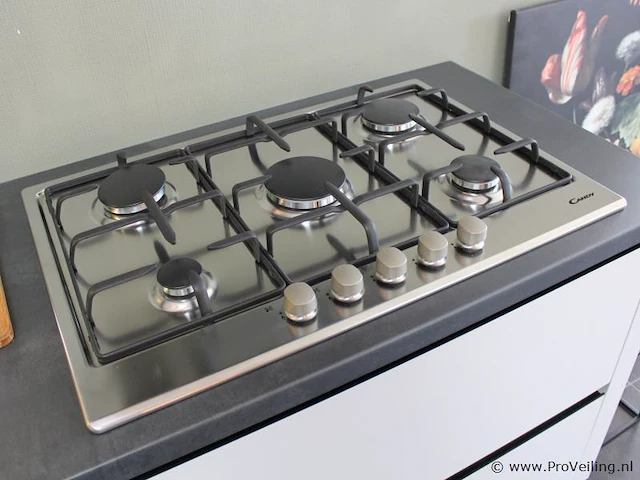 Nobilia rechte keuken met apparatenwand - afbeelding 15 van  32