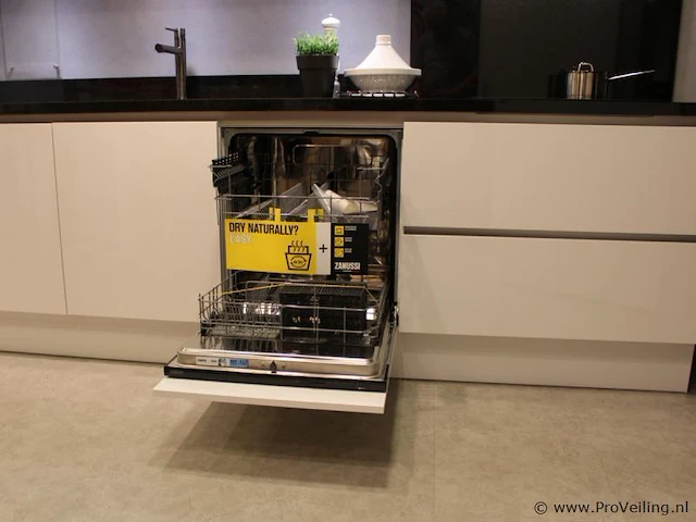 Nobilia rechte keuken - afbeelding 11 van  38