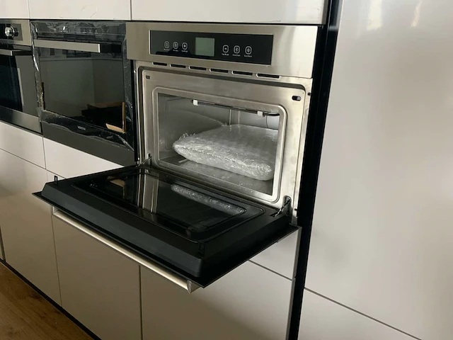 Nobilia rechte keukenopstelling - afbeelding 3 van  32