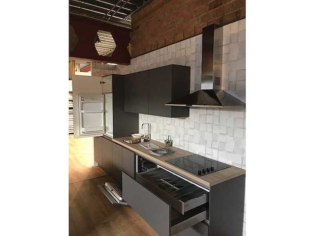 Nobilia schiefer grijs recht opgestelde keuken - afbeelding 13 van  16