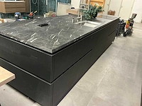 Nobilia showroom eilandkeuken met apparatenwand - afbeelding 4 van  47