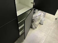 Nobilia showroom eilandkeuken met apparatenwand - afbeelding 21 van  47