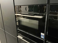 Nobilia showroom eilandkeuken met apparatenwand - afbeelding 35 van  47