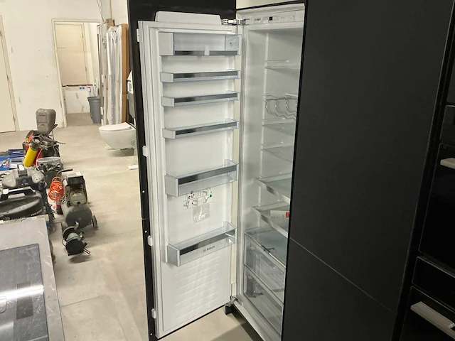 Nobilia showroom eilandkeuken met apparatenwand - afbeelding 41 van  47