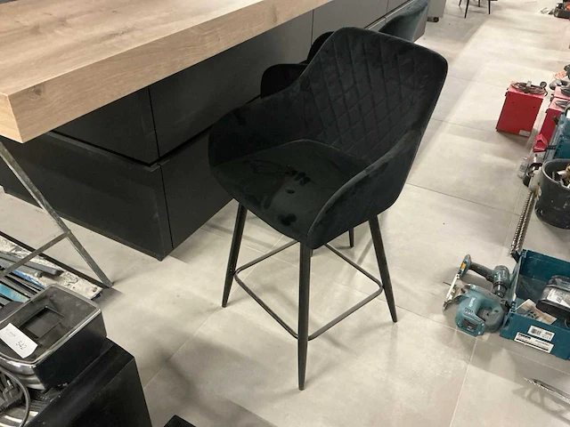 Nobilia showroom eilandkeuken met apparatenwand - afbeelding 34 van  47