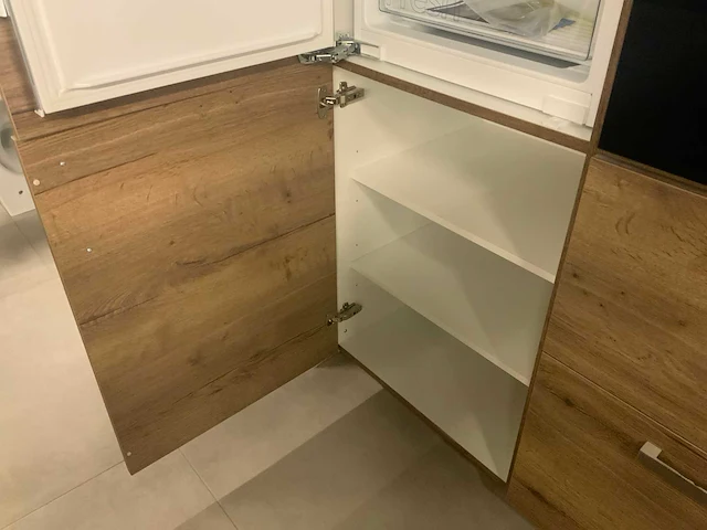 Nobilia showroom keuken- eilandopstelling houtlook - afbeelding 7 van  28