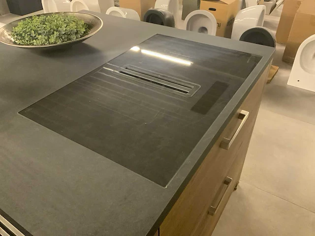 Nobilia showroom keuken- eilandopstelling houtlook - afbeelding 28 van  28