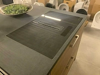 Nobilia showroom keuken- eilandopstelling houtlook - afbeelding 28 van  28