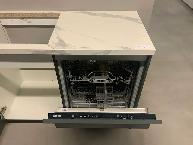 Nobilia showroom keuken hoekopstelling - afbeelding 9 van  20