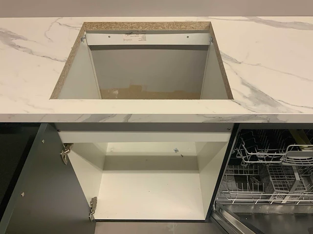 Nobilia showroom keuken hoekopstelling - afbeelding 10 van  20