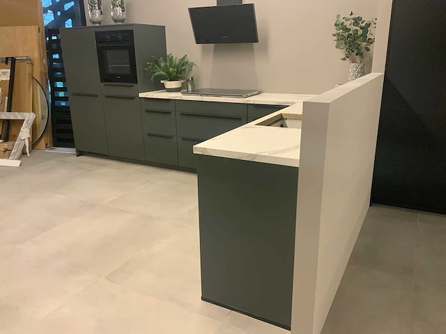 Nobilia showroom keuken hoekopstelling - afbeelding 15 van  20