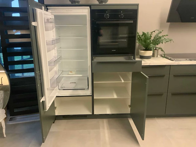Nobilia showroom keuken hoekopstelling - afbeelding 17 van  20