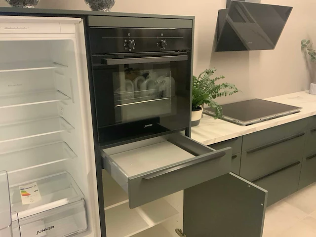 Nobilia showroom keuken hoekopstelling - afbeelding 18 van  20