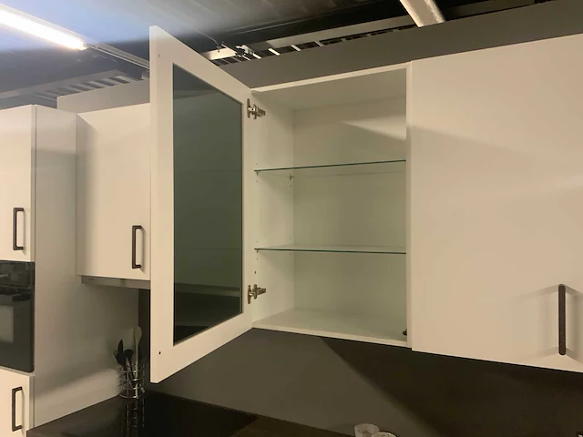 Nobilia showroom keuken wandopstelling 300cm - afbeelding 18 van  21