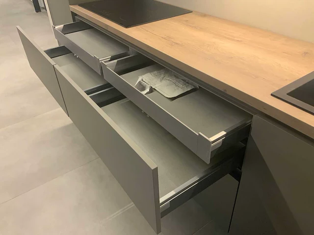 Nobilia showroom keuken wandopstelling - afbeelding 3 van  19