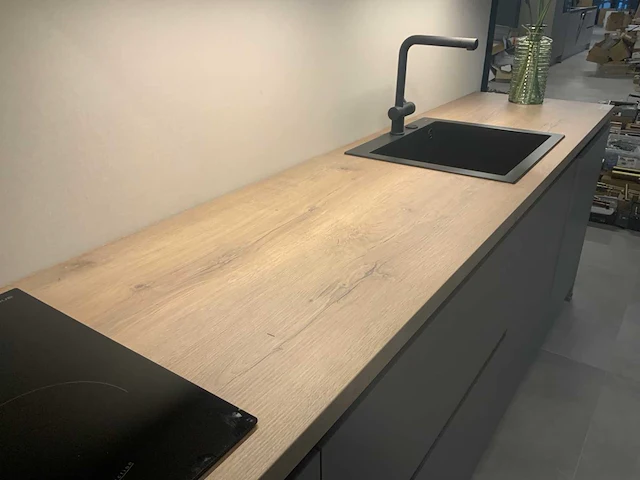 Nobilia showroom keuken wandopstelling - afbeelding 4 van  19