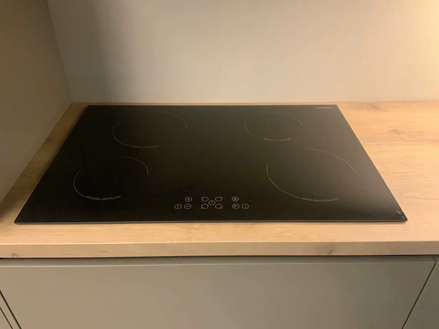 Nobilia showroom keuken wandopstelling - afbeelding 17 van  19