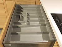 Nobilia u-vorm keuken met apparatenwand structura - afbeelding 9 van  39