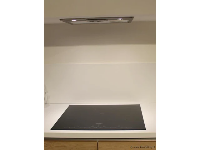 Nobilia u-vorm keuken met apparatenwand structura - afbeelding 20 van  39