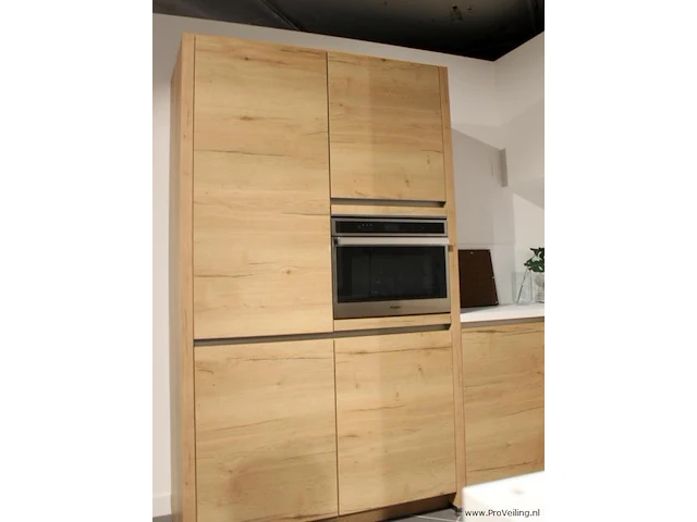 Nobilia u-vorm keuken met apparatenwand structura - afbeelding 34 van  39