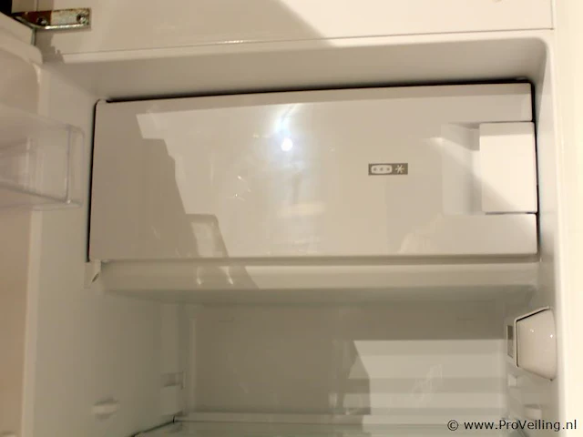 Nobilia u-vorm keuken met apparatenwand structura - afbeelding 37 van  39