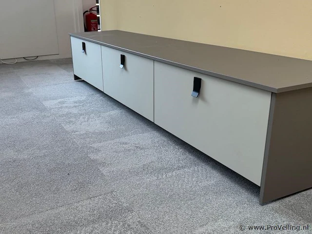 Nobilia wandmeubel zitbank - afbeelding 1 van  6