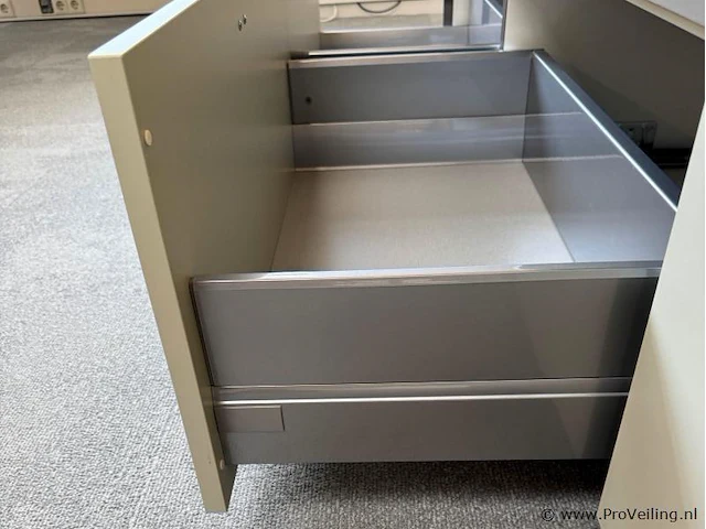 Nobilia wandmeubel zitbank - afbeelding 3 van  6