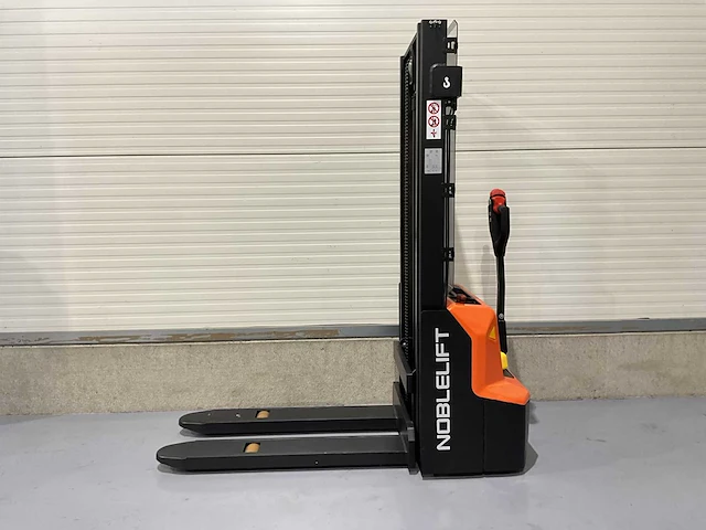 Noblelift - 2025 - 2900 - stapelaar - afbeelding 13 van  19