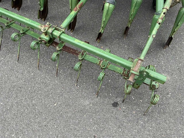 Nodet gougis zaaimachine - afbeelding 9 van  23