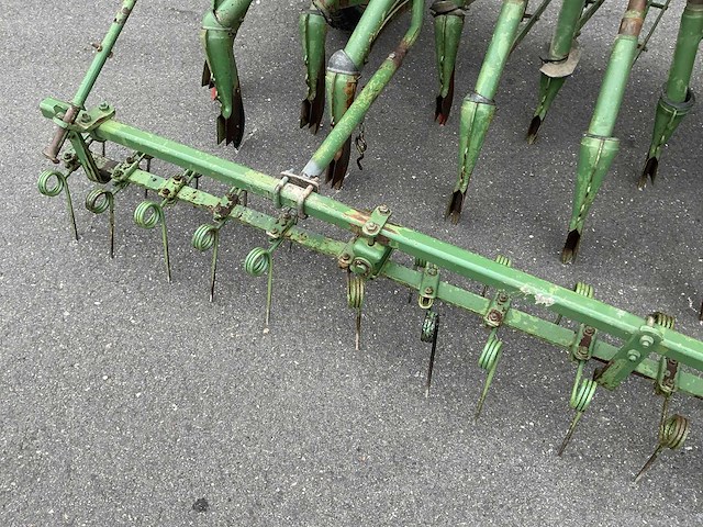 Nodet gougis zaaimachine - afbeelding 10 van  23