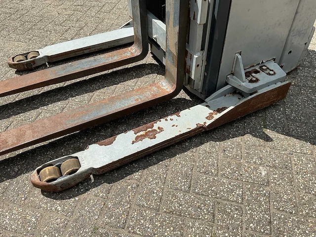 Nog steeds - exp 20 - stapelaars - 2017 - afbeelding 13 van  13