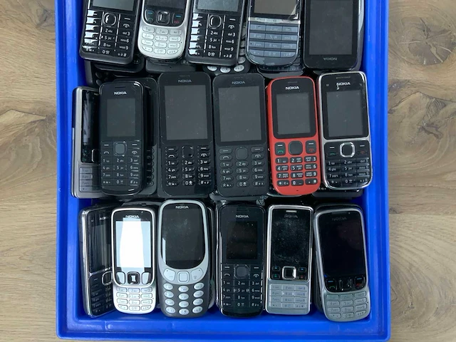 Nokia - vintage nokia telefoons (87x) - afbeelding 3 van  3