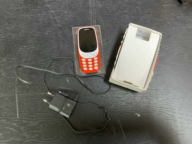 Nokia 3310 mobiele telefoon - afbeelding 1 van  6