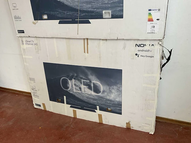Nokia qled 70 inch televisie (2x) - afbeelding 3 van  12