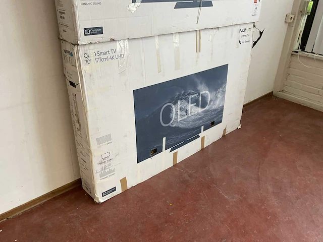 Nokia qled 70 inch televisie (2x) - afbeelding 8 van  12