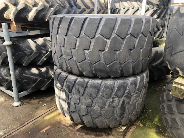 Nokian - band met velg (2x) - afbeelding 1 van  7