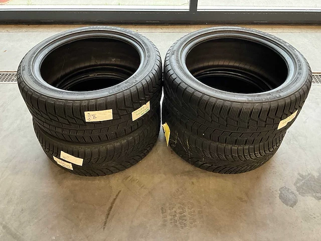 Nokian 225/45 r17 (4x) - afbeelding 1 van  9